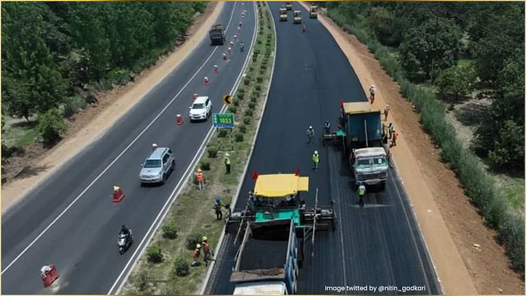 100 Kilometers in 100 Hours: India’s Engineering Marvel Redefines Expressway Construction!